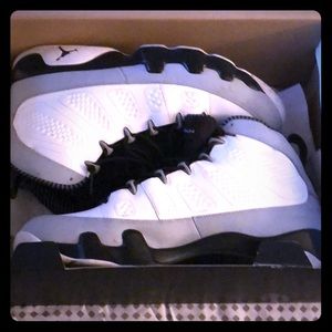 Jordan 9 Retro